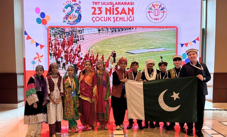 pakistani students - Pakistani Students Shine in Türkiye Cultural Events