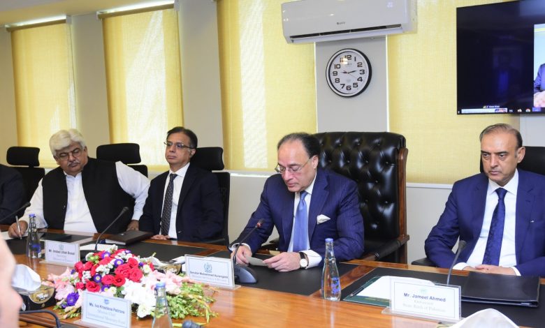 imf mission - Finance Minister Meets IMF Mission to Drive Reforms