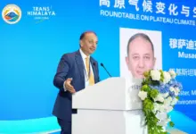 Dr Musadik Malik addressing the 5th China Xizang Trans-Himalaya Forum in China
