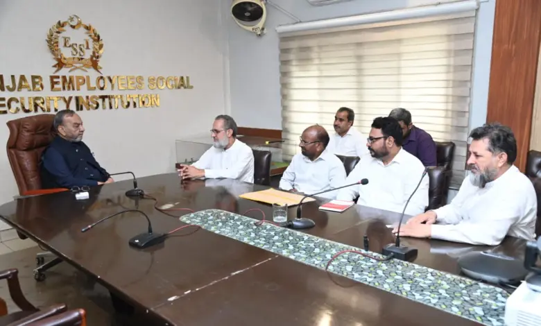 NLF Pakistan delegation meeting Punjab Labour Minister Khawaja Manshaullah Butt in Lahore