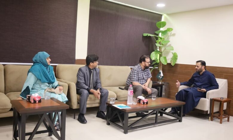 Mustafa Kamal meeting Indus Hospital delegation on rabies framework