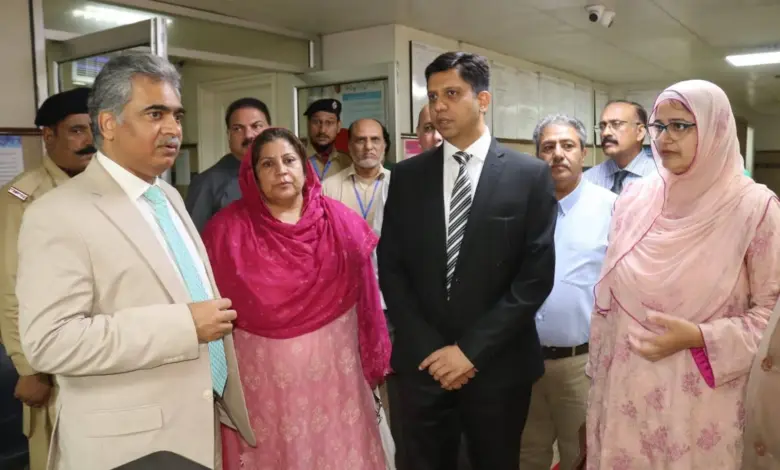 Federal Secretary Muhammad Aslam Ghori visiting Shaikh Zayed Hospital Lahore