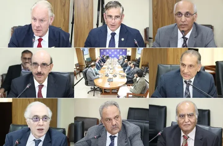 US Congressional delegation during an in-house discussion at ISSI
