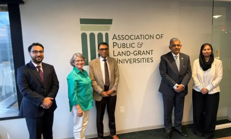 Dr Khalid Maqbool Siddiqui leading Pakistani delegation during meeting with APLU leadership in Washington D.C.