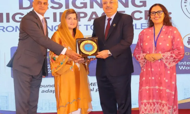 PM&DC officials and participants at the national CME CPD workshop closing ceremony in Islamabad