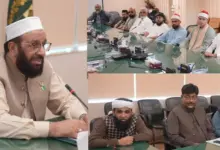 Sardar Muhammad Yousaf welcoming Egyptian Qaris in Islamabad