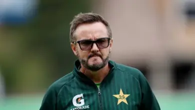 Mike Hesson speaking to reporters after Pakistan’s third Test against England