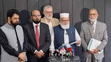 Liaqat Baloch speaking to the media after talks with the government team in Islamabad