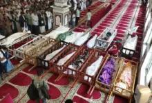 Residents gather for funeral prayers in Taiz after Houthi shelling on Mount Saber