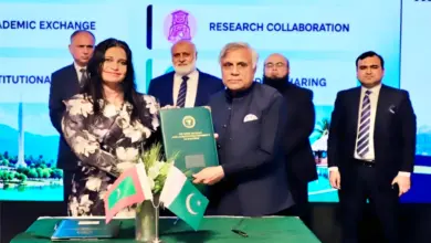 PMAS-AAUR and Maldives National University officials at MoU signing ceremony at HEC Islamabad