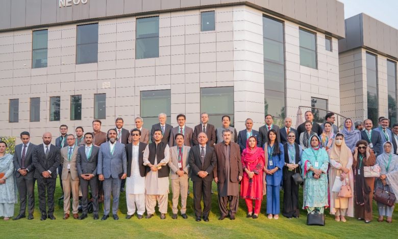 neoc - Delegation Visits NEOC to Strengthen Disaster Preparedness