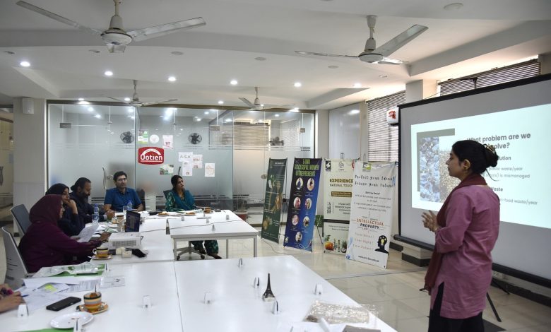 women entrepreneurs - Campus Pitch Empowers Women Entrepreneurs