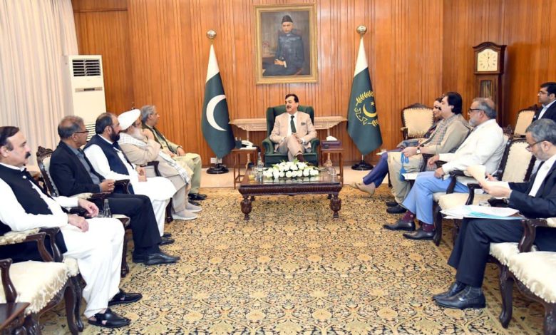 gillani luncheon - Gillani Luncheon Brings Senators Together