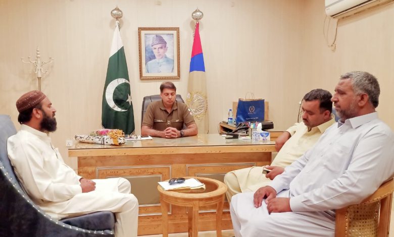 patrolling police rawalpindi - Patrolling Police Rawalpindi Meet Goods Transporters