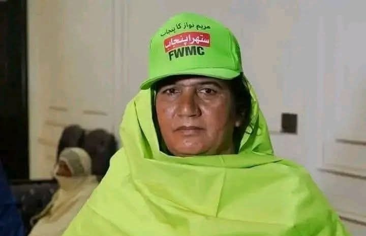 worker honesty - Faisalabad Worker Returns Nine Lakh With Integrity